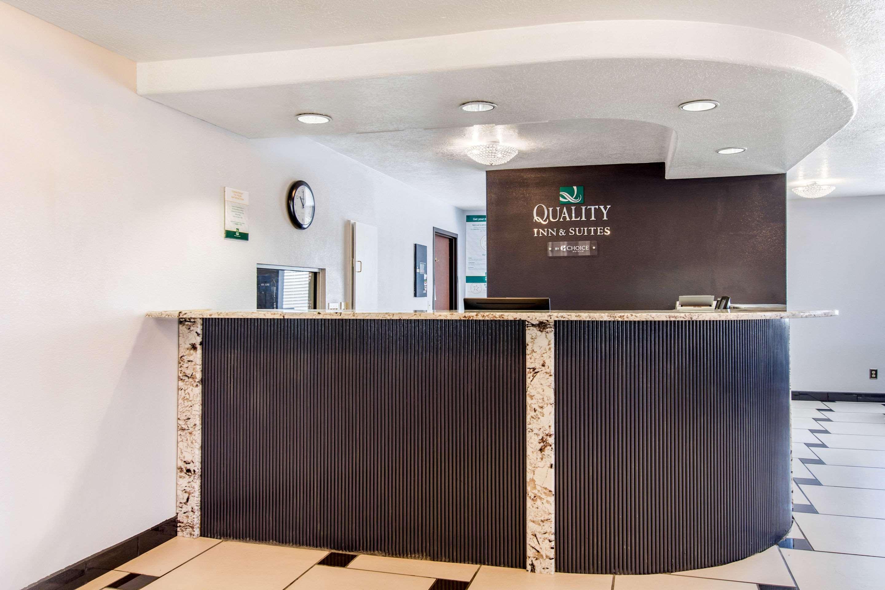 Quality Inn & Suites Albuquerque North Near Balloon Fiesta Park Экстерьер фото